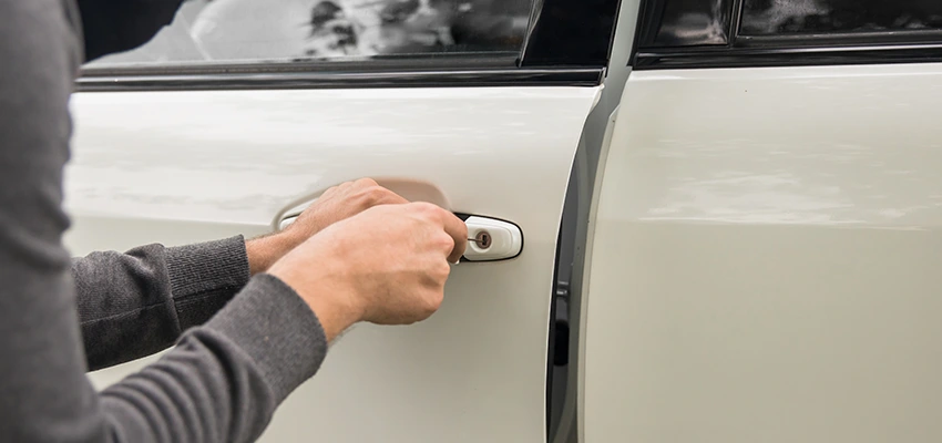 Unlock Car Door Service in Wynnum, QLD